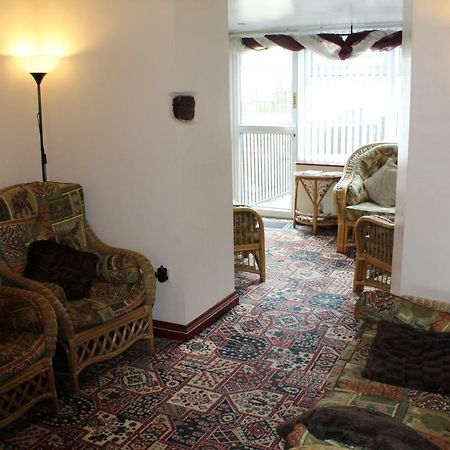 Peakdale Lodge Glossop Exterior foto